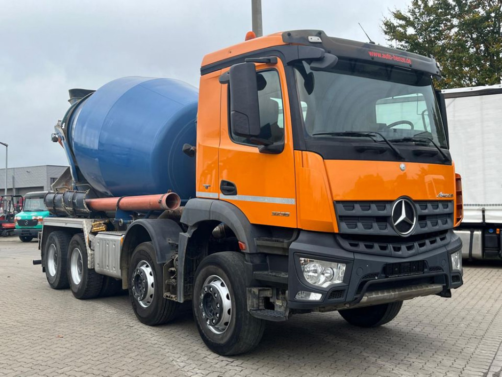 MERCEDES-BENZ Arocs 3236 8x4 Betonmischer Deutsch Top AP Achsen - Nákladné auto: obrázok 4 MERCEDES-BENZ Arocs 3236 8x4 Betonmischer Deutsch Top AP Achsen - Nákladné auto: obrázok 4