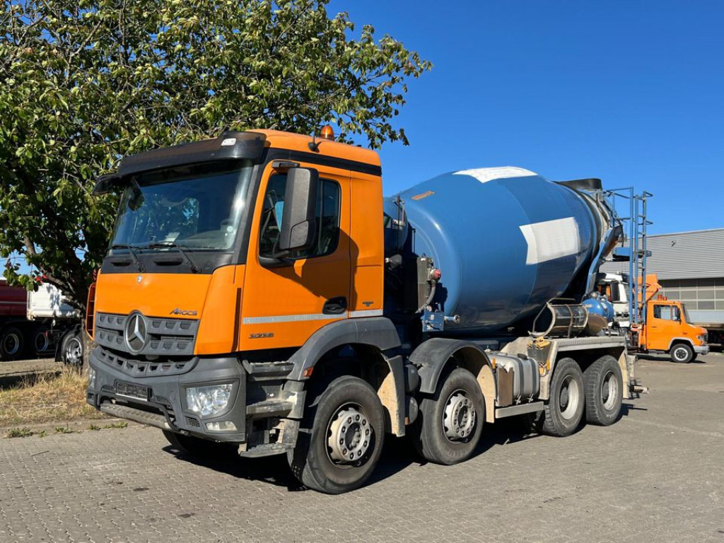 MERCEDES-BENZ Arocs 3236 8x4 Betonmischer Deutsch Top AP Achsen - Nákladné auto: obrázok 1 MERCEDES-BENZ Arocs 3236 8x4 Betonmischer Deutsch Top AP Achsen - Nákladné auto: obrázok 1