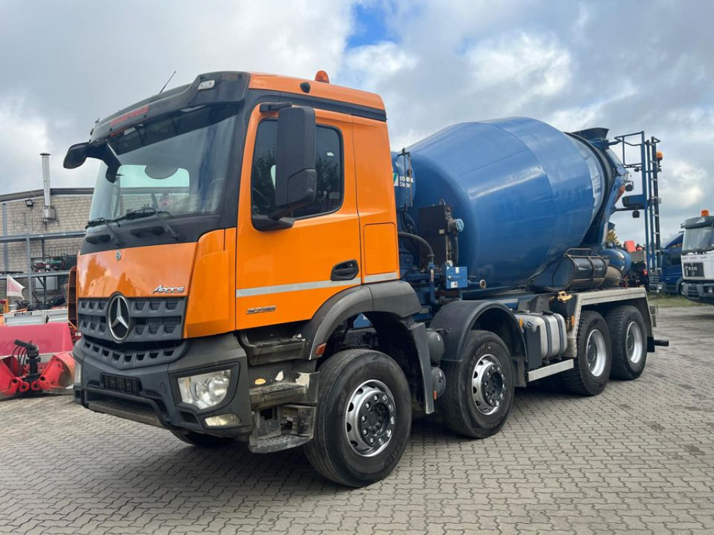 MERCEDES-BENZ Arocs 3236 8x4 Betonmischer Deutsch Top AP Achsen - Nákladné auto: obrázok 1 MERCEDES-BENZ Arocs 3236 8x4 Betonmischer Deutsch Top AP Achsen - Nákladné auto: obrázok 1