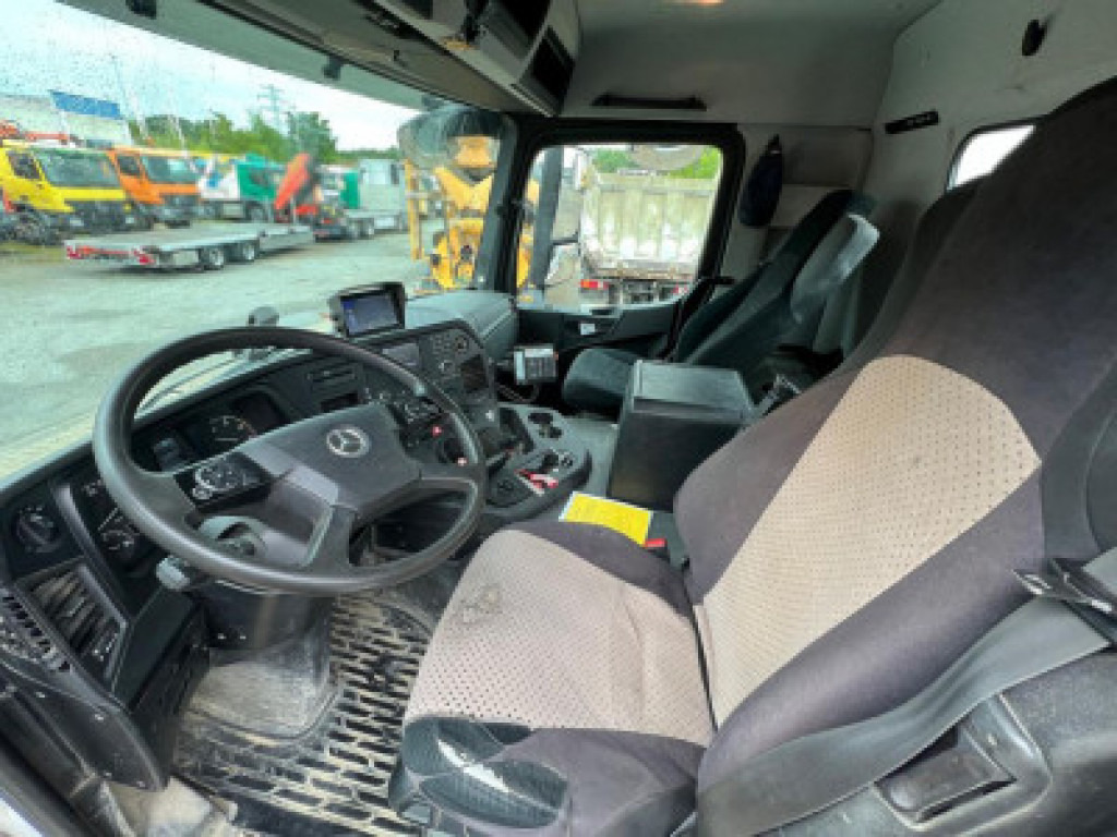 MERCEDES-BENZ Arocs 3240 B 8x4 Betonmischer Deutsch Top AP Achsen - Nákladné auto: obrázok 5 MERCEDES-BENZ Arocs 3240 B 8x4 Betonmischer Deutsch Top AP Achsen - Nákladné auto: obrázok 5