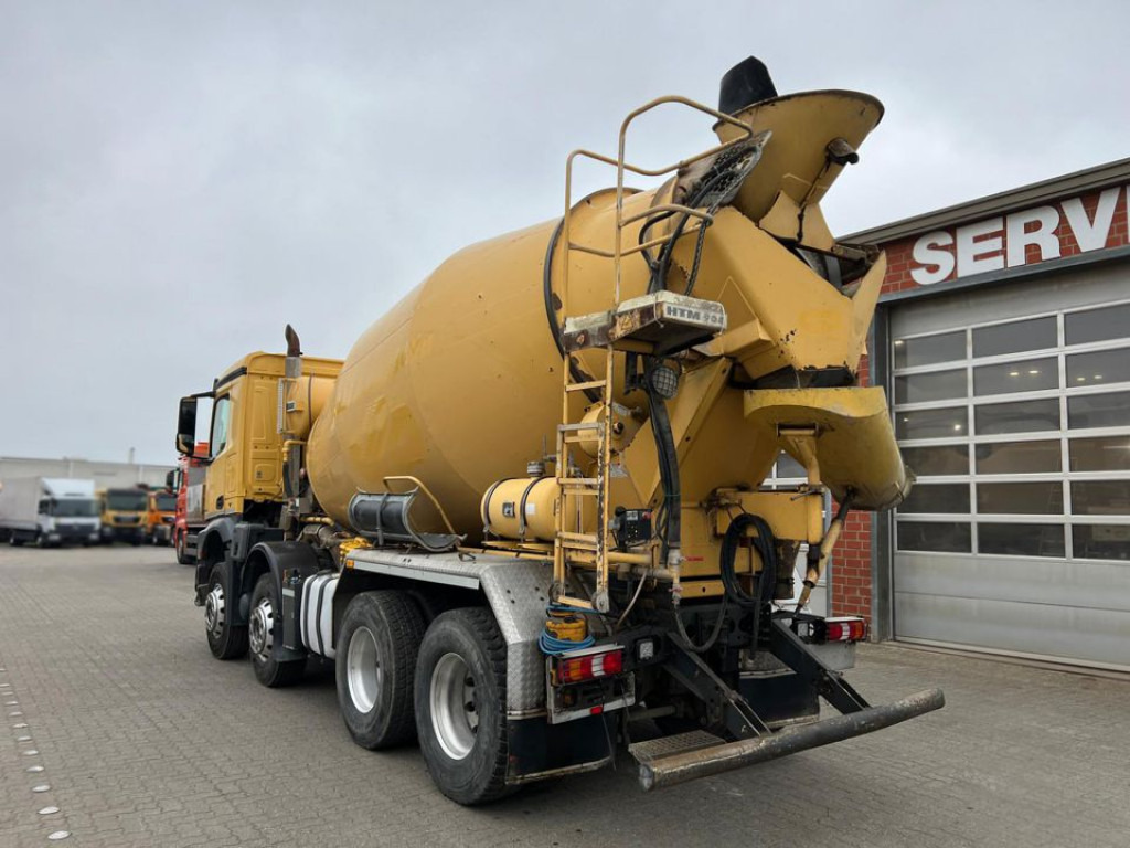 MERCEDES-BENZ Arocs 3240 B 8x4 Betonmischer Deutsch Top Liebherr - Nákladné auto: obrázok 3 MERCEDES-BENZ Arocs 3240 B 8x4 Betonmischer Deutsch Top Liebherr - Nákladné auto: obrázok 3