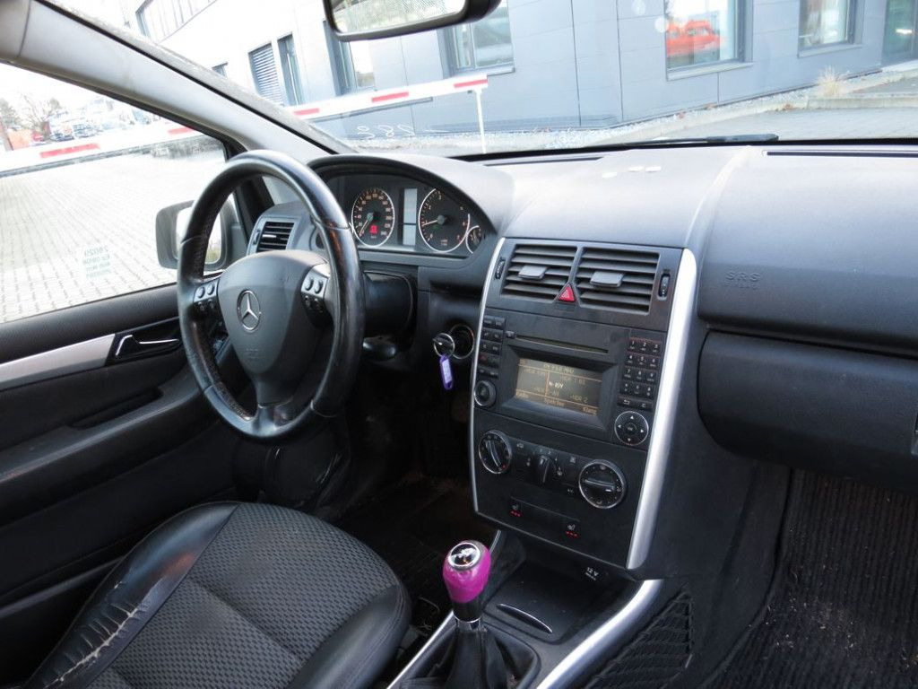 Mercedes-Benz A-Klasse 200 Avantgarde PKW - Nákladné auto: obrázok 5 Mercedes-Benz A-Klasse 200 Avantgarde PKW - Nákladné auto: obrázok 5