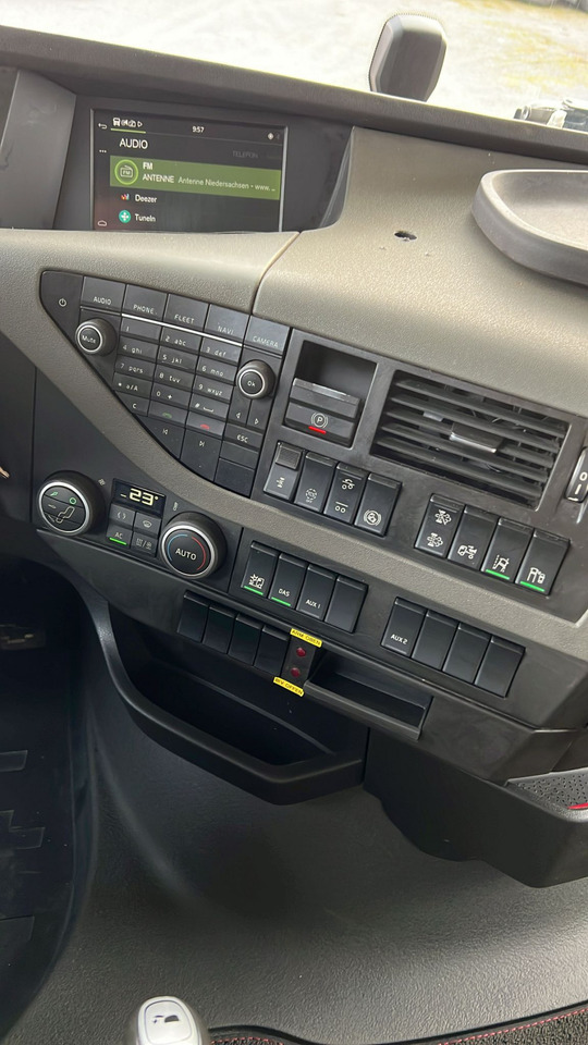 VOLVO (S) Truck FH 500 6x2 Abrollkipper Funkfernbedienung - Hákový nosič kontajnerov: obrázok 5 VOLVO (S) Truck FH 500 6x2 Abrollkipper Funkfernbedienung - Hákový nosič kontajnerov: obrázok 5