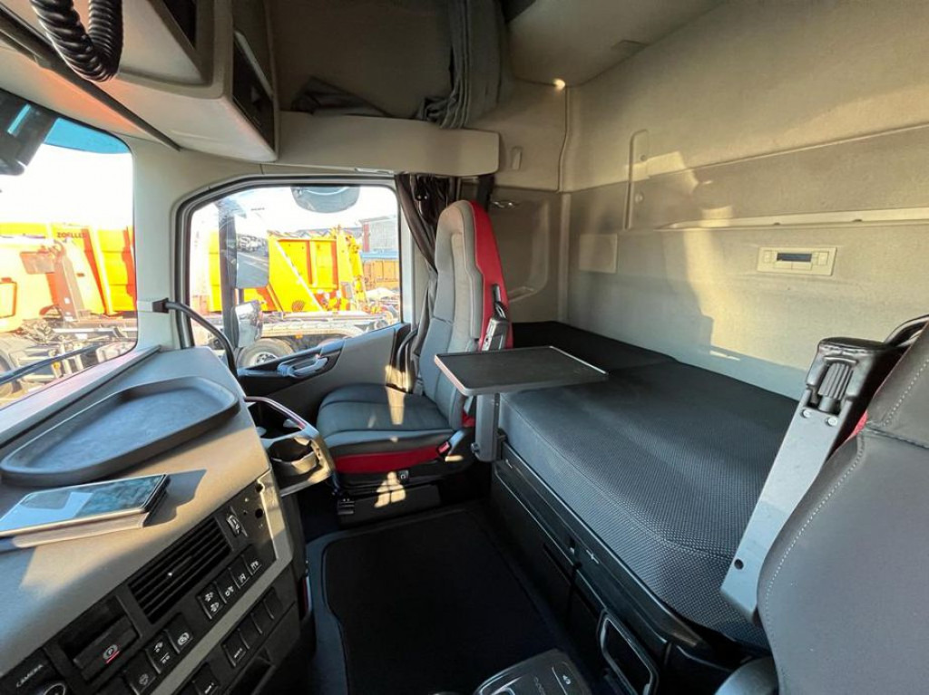 VOLVO (S) Truck FH 500 6x2 Abrollkipper Funkfernbedienung - Hákový nosič kontajnerov: obrázok 3 VOLVO (S) Truck FH 500 6x2 Abrollkipper Funkfernbedienung - Hákový nosič kontajnerov: obrázok 3