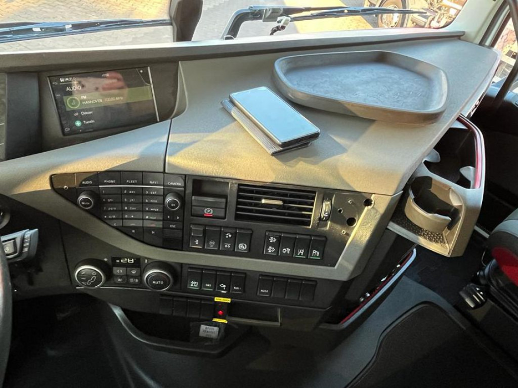 Hákový nosič kontajnerov VOLVO (S) Truck FH 500 6x2 Abrollkipper Funkfernbedienung: obrázok 13