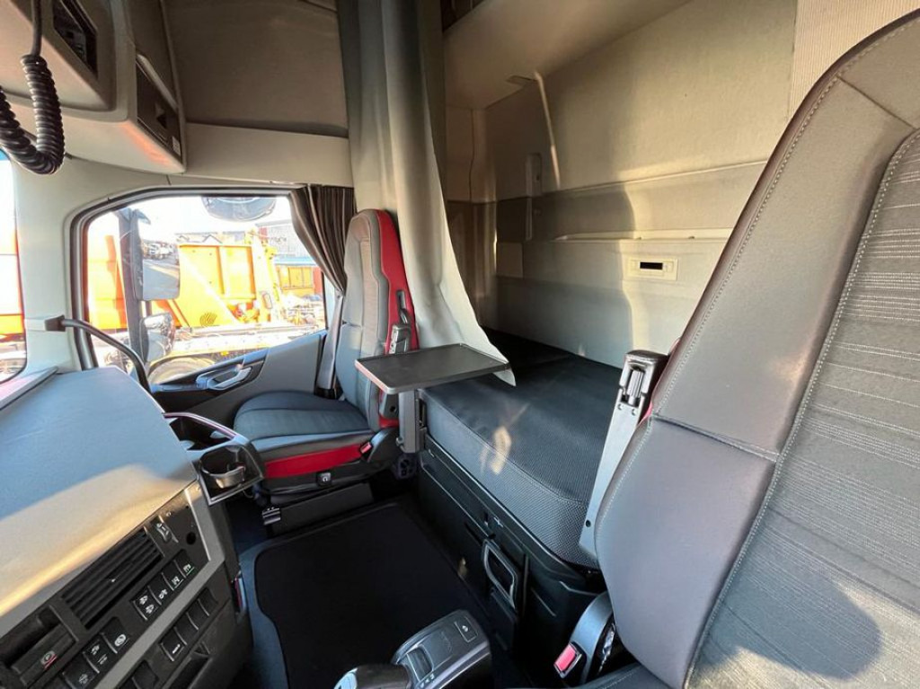 VOLVO (S) Truck FH 500 6x2 Abrollkipper Funkfernbedienung - Hákový nosič kontajnerov: obrázok 3 VOLVO (S) Truck FH 500 6x2 Abrollkipper Funkfernbedienung - Hákový nosič kontajnerov: obrázok 3