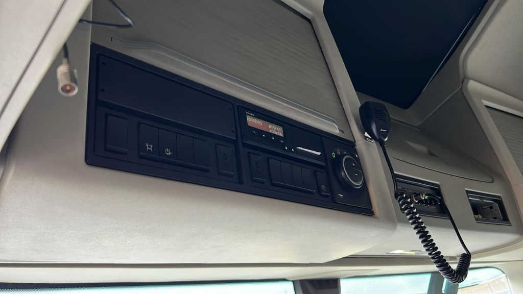 VOLVO (S) Truck FH 500 6x2 Abrollkipper Funkfernbedienung - Hákový nosič kontajnerov: obrázok 2 VOLVO (S) Truck FH 500 6x2 Abrollkipper Funkfernbedienung - Hákový nosič kontajnerov: obrázok 2