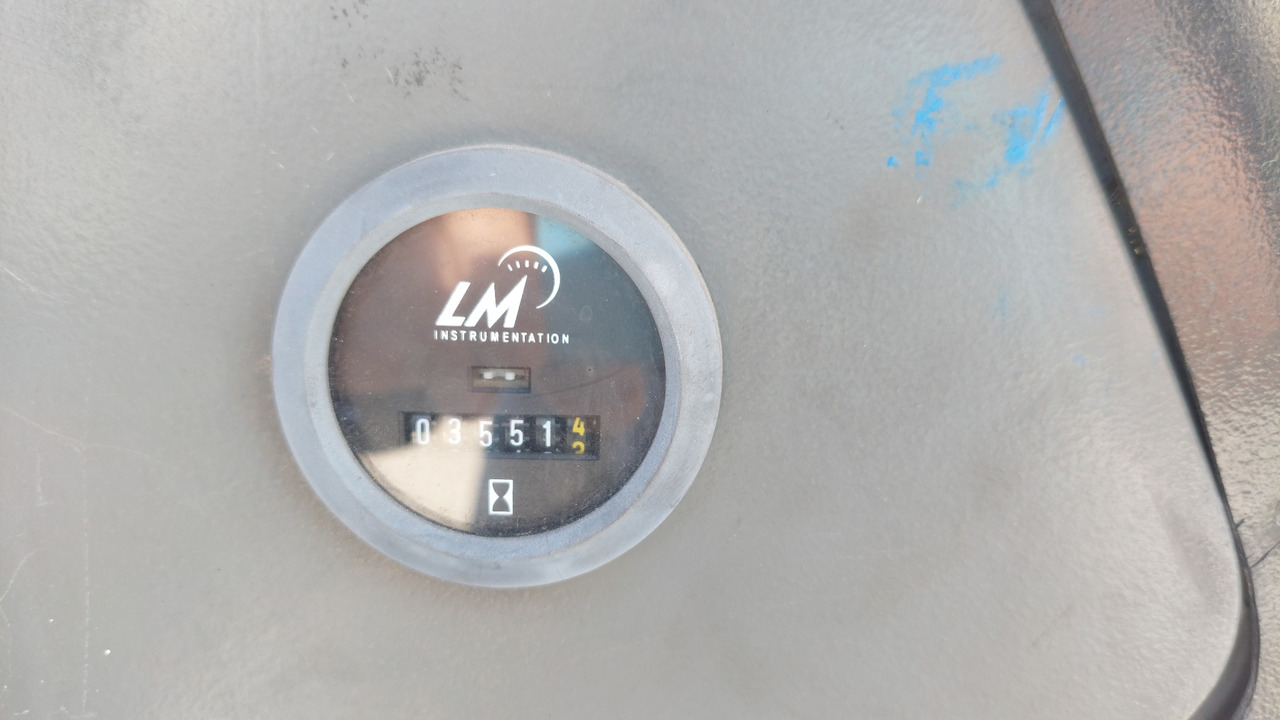 TLD TMX-30 tractor - Batožinový traktor: obrázok 4 TLD TMX-30 tractor - Batožinový traktor: obrázok 4