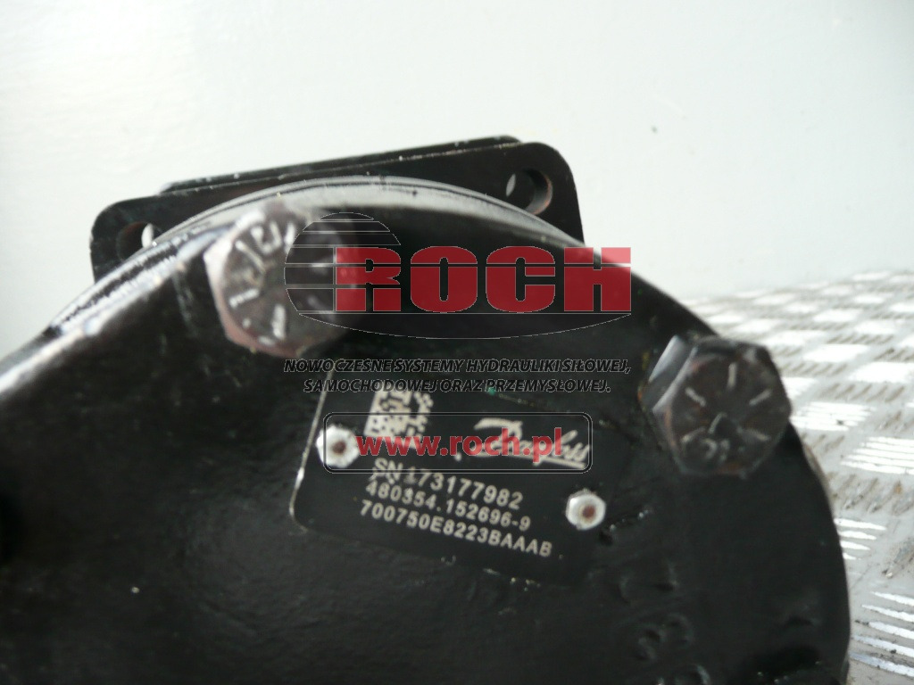 DANFOSS 700750E8223BAAAB 480354.152696-9 - Hydraulický motor: obrázok 1 DANFOSS 700750E8223BAAAB 480354.152696-9 - Hydraulický motor: obrázok 1