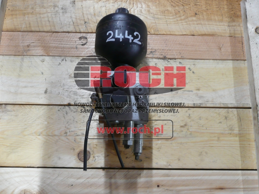 TEREX FUCHS 5368632226 3351864 + 3614877 26VDC 35 OHM + HYDROAKUMULATOR V 0,75L + DR10-01-C-N-070 V051 - Hydraulický ventil: obrázok 1 TEREX FUCHS 5368632226 3351864 + 3614877 26VDC 35 OHM + HYDROAKUMULATOR V 0,75L + DR10-01-C-N-070 V051 - Hydraulický ventil: obrázok 1