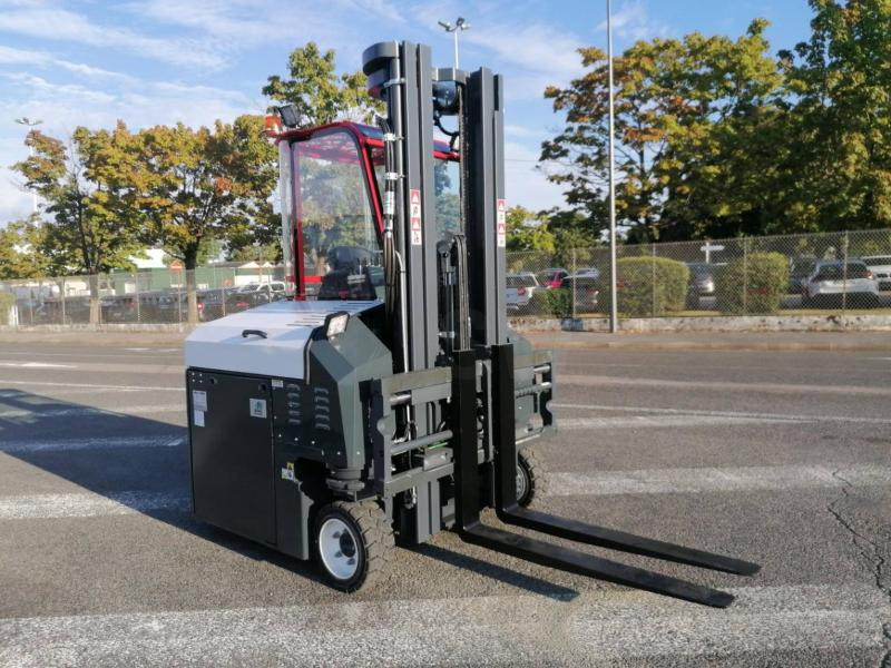 Amlift AGILIFT 3000E - 4-cestný skladový zakladač: obrázok 1 Amlift AGILIFT 3000E - 4-cestný skladový zakladač: obrázok 1