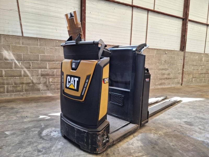 Caterpillar NO20NE - Vychystávací vozík: obrázok 1 Caterpillar NO20NE - Vychystávací vozík: obrázok 1