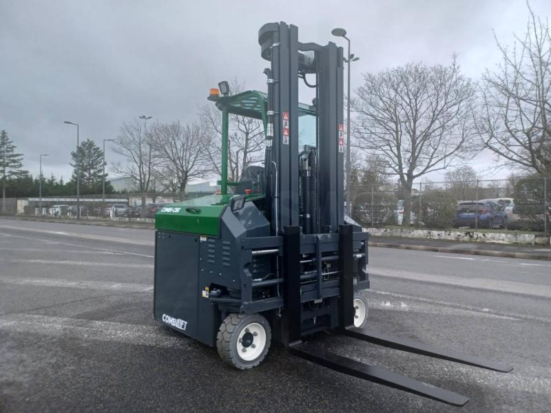 Combilift CBE3000 - 4-cestný skladový zakladač: obrázok 3 Combilift CBE3000 - 4-cestný skladový zakladač: obrázok 3