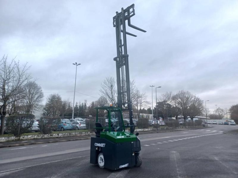 Combilift CBE3000 - 4-cestný skladový zakladač: obrázok 2 Combilift CBE3000 - 4-cestný skladový zakladač: obrázok 2