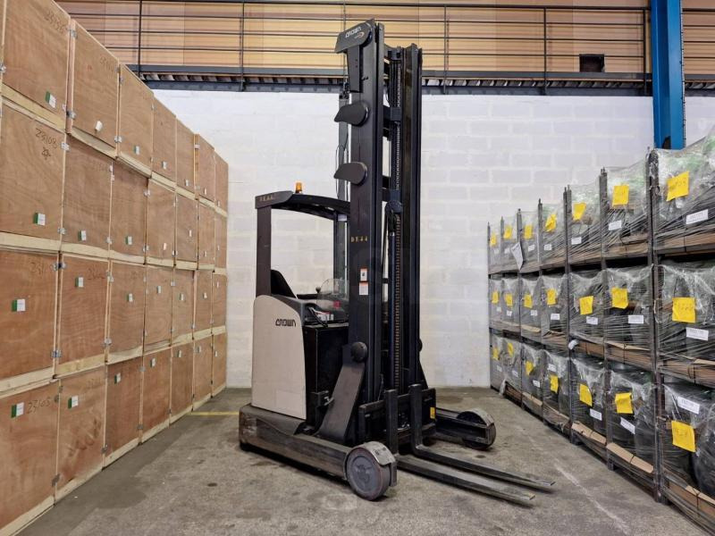 Crown ESR 5260 - Skladový zakladač: obrázok 2 Crown ESR 5260 - Skladový zakladač: obrázok 2