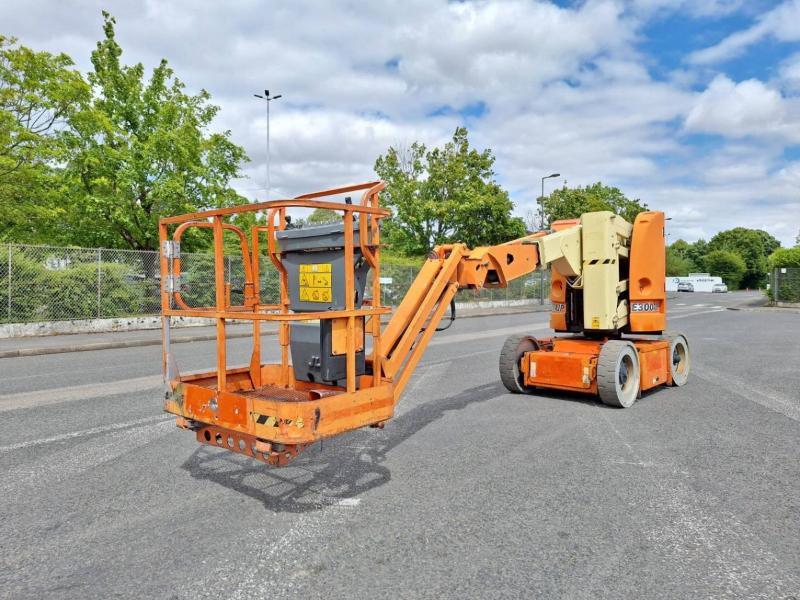 JLG E300AJP - Kĺbová pracovná plošina: obrázok 1 JLG E300AJP - Kĺbová pracovná plošina: obrázok 1