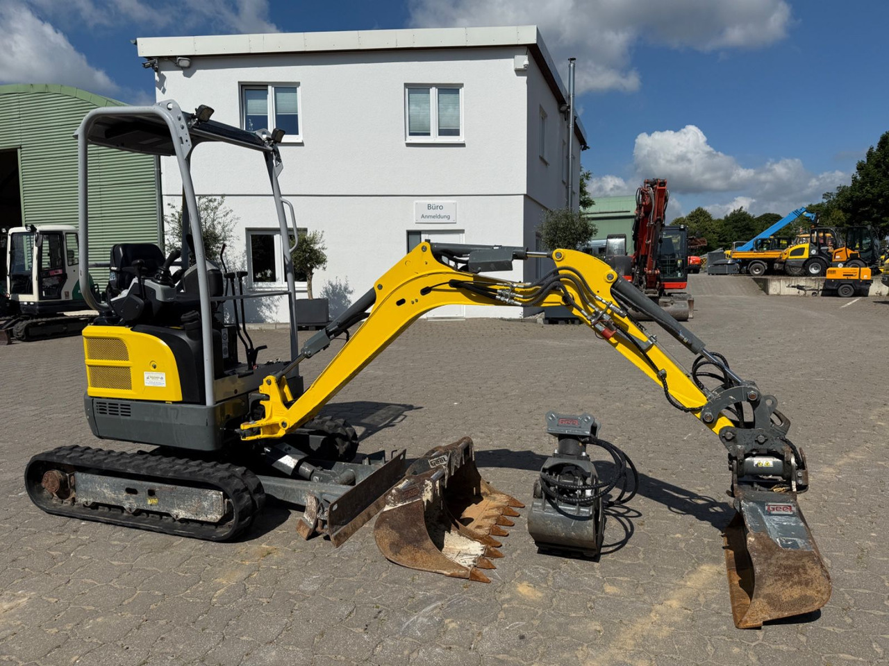 Wacker EZ 17, Bj 21, 820 BH, Tilt, hydr. SW, 3 Löffel - Mini rýpadlo: obrázok 4 Wacker EZ 17, Bj 21, 820 BH, Tilt, hydr. SW, 3 Löffel - Mini rýpadlo: obrázok 4
