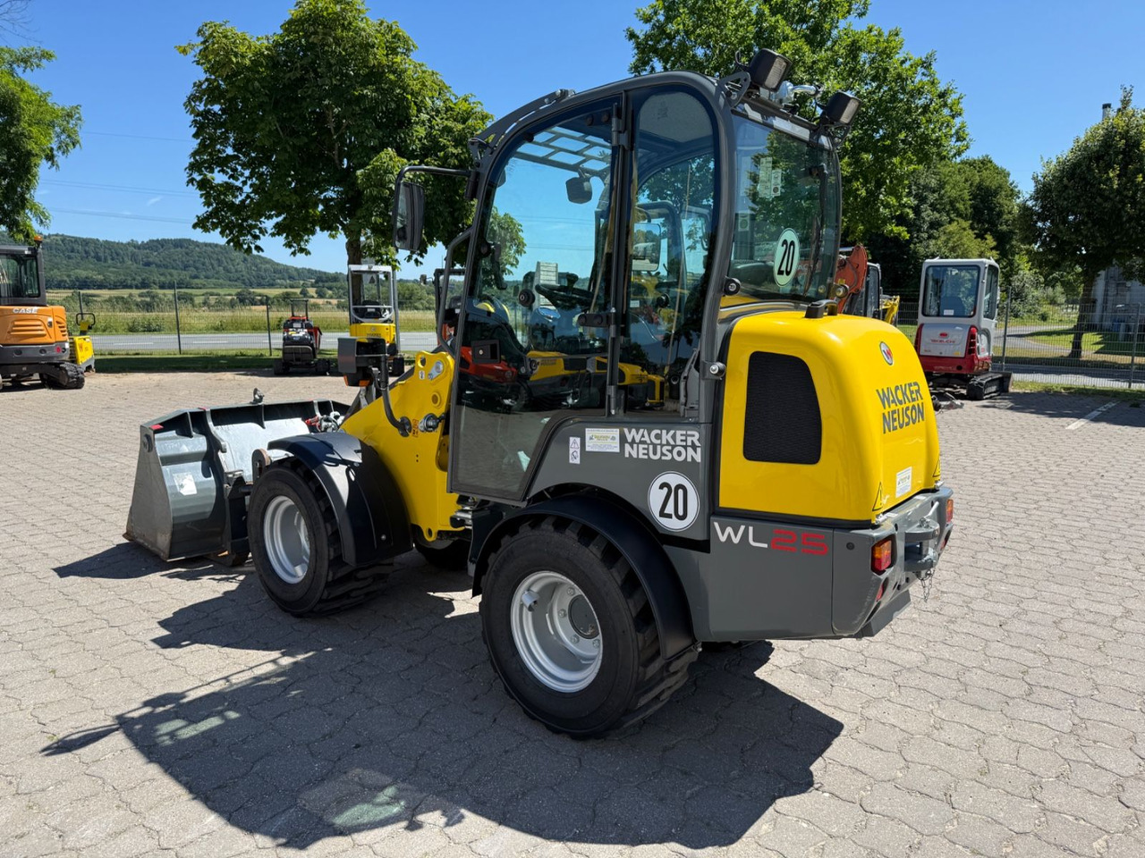 Wacker WL 25, Bj 23, 210 BH, Breitreifen Schaufel Gabel - Kolesový nakladač: obrázok 2 Wacker WL 25, Bj 23, 210 BH, Breitreifen Schaufel Gabel - Kolesový nakladač: obrázok 2