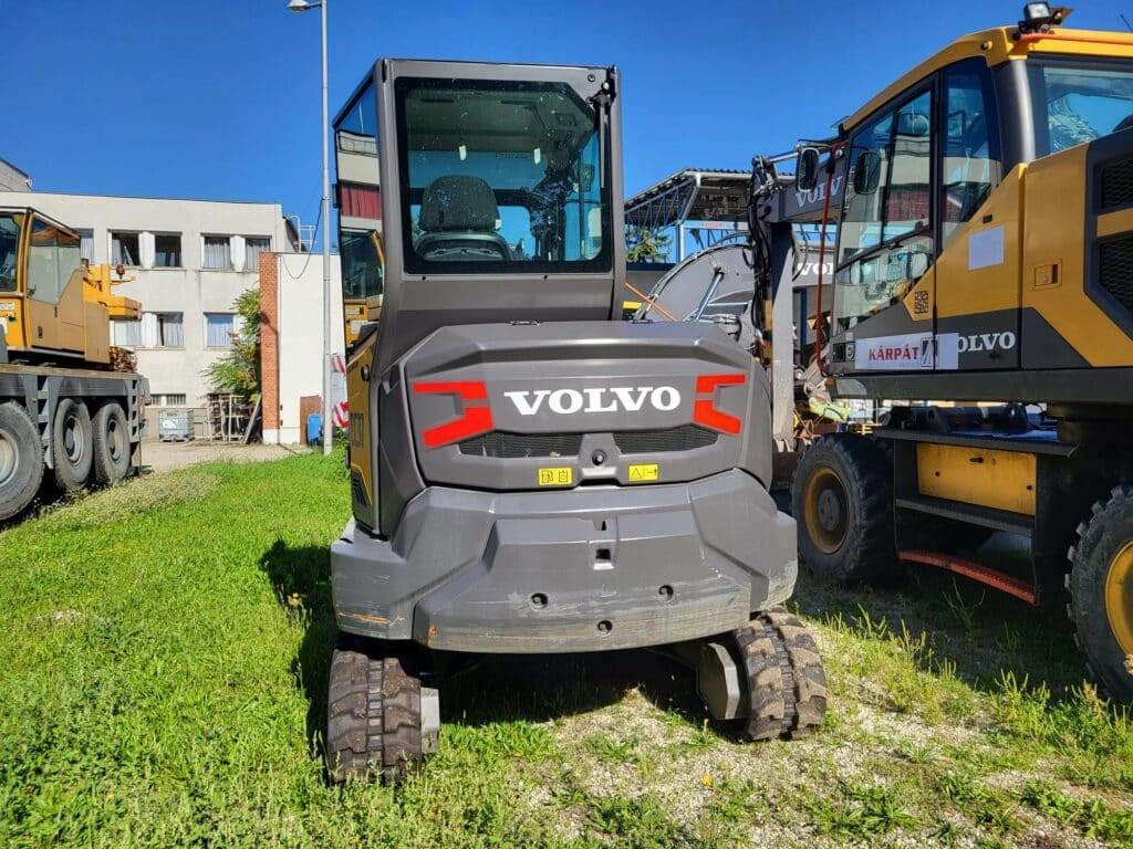 Volvo EC37F - Mini rýpadlo: obrázok 5 Volvo EC37F - Mini rýpadlo: obrázok 5