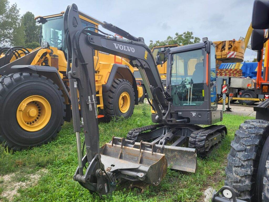 Volvo EC37F - Mini rýpadlo: obrázok 4 Volvo EC37F - Mini rýpadlo: obrázok 4