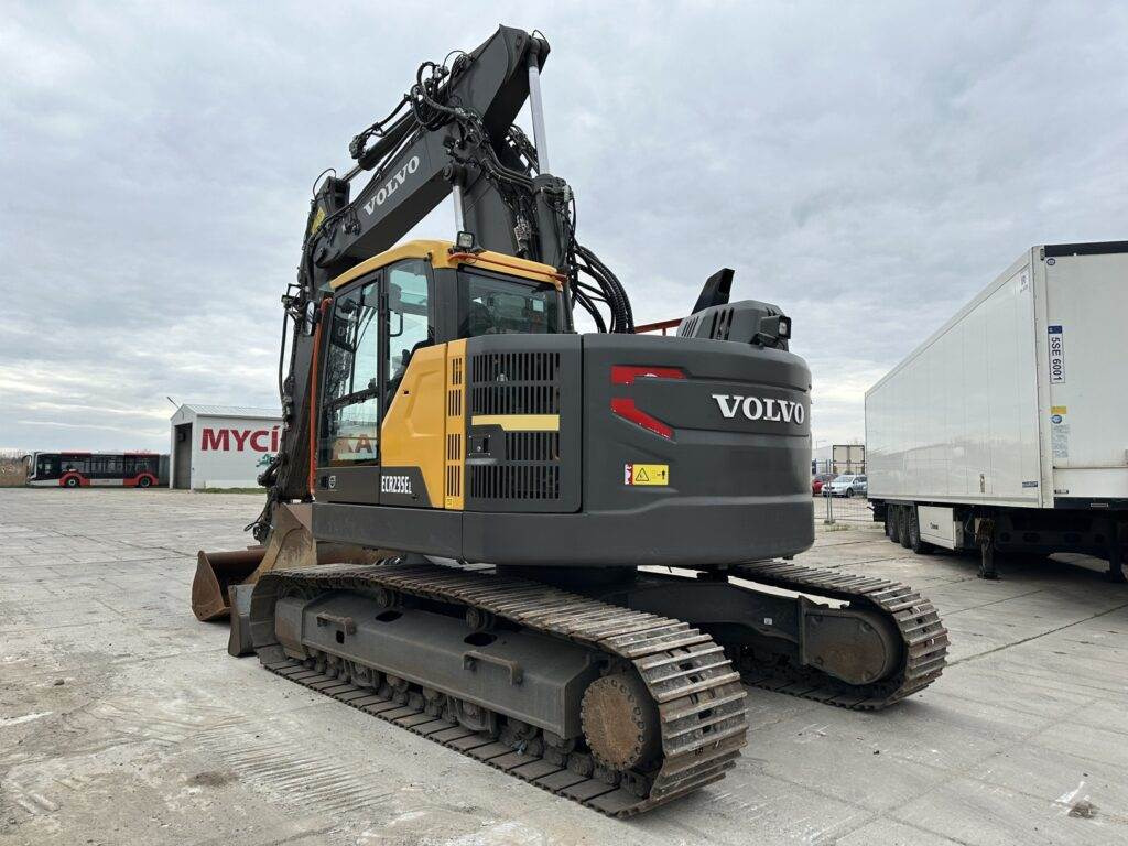 Volvo ECR235EL - Pásové rýpadlo: obrázok 2 Volvo ECR235EL - Pásové rýpadlo: obrázok 2