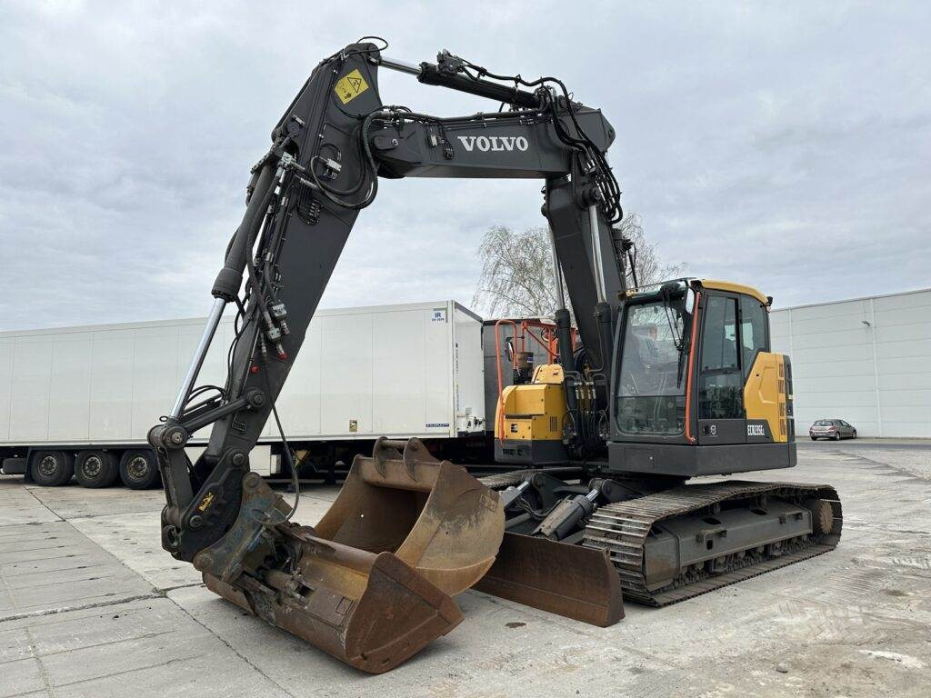 Volvo ECR235EL - Pásové rýpadlo: obrázok 4 Volvo ECR235EL - Pásové rýpadlo: obrázok 4