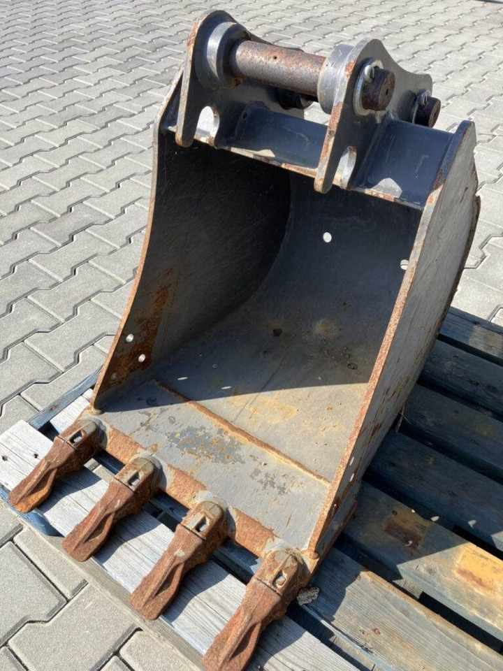 Volvo Tieflöffel mit Zähne - Festanbau - Rýpadlo-nakladač: obrázok 1 Volvo Tieflöffel mit Zähne - Festanbau - Rýpadlo-nakladač: obrázok 1