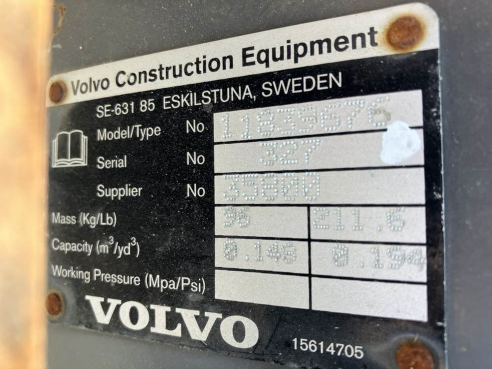 Volvo Tieflöffel mit Zähnen - Rýpadlo-nakladač: obrázok 5 Volvo Tieflöffel mit Zähnen - Rýpadlo-nakladač: obrázok 5