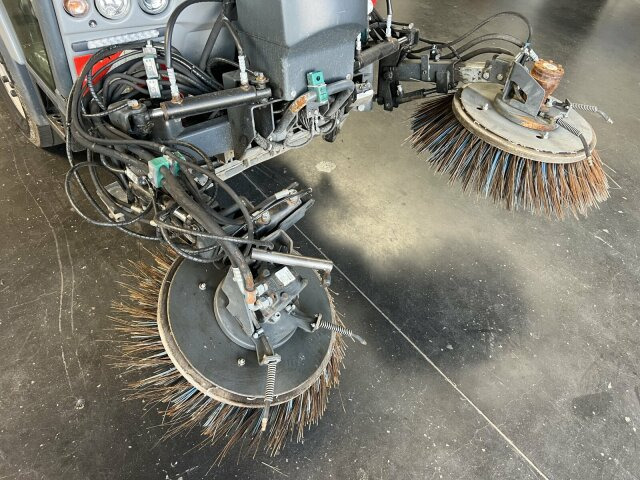Hako Citymaster CM 2200 Kehrmaschine 2 m³ - Zametacie vozidlo: obrázok 2 Hako Citymaster CM 2200 Kehrmaschine 2 m³ - Zametacie vozidlo: obrázok 2