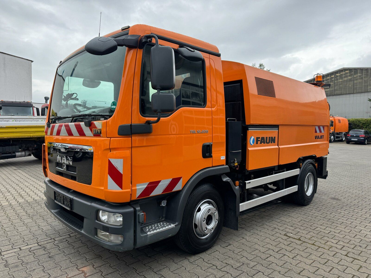 MAN 12.220 4x2 BL Kehrmaschine Viajet 5RHS - Zametacie vozidlo: obrázok 3 MAN 12.220 4x2 BL Kehrmaschine Viajet 5RHS - Zametacie vozidlo: obrázok 3