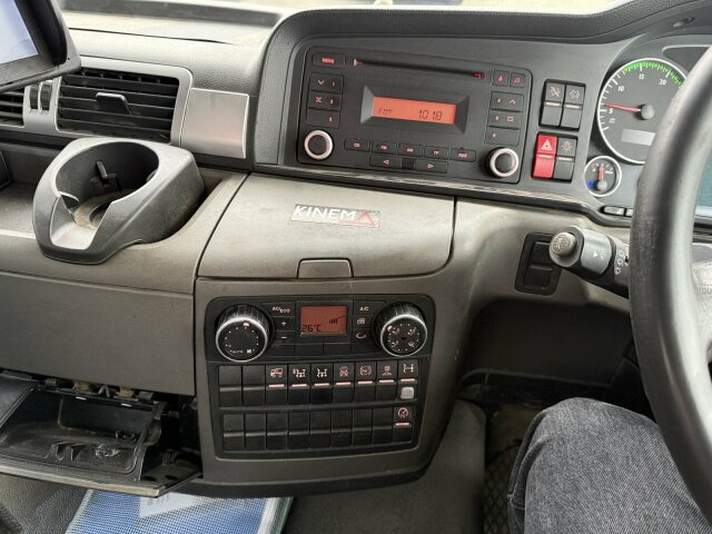 MAN TGM 18.340 Kehrmaschine FAUN VIAJET 6 HD 200 bar - Zametacie vozidlo: obrázok 3 MAN TGM 18.340 Kehrmaschine FAUN VIAJET 6 HD 200 bar - Zametacie vozidlo: obrázok 3