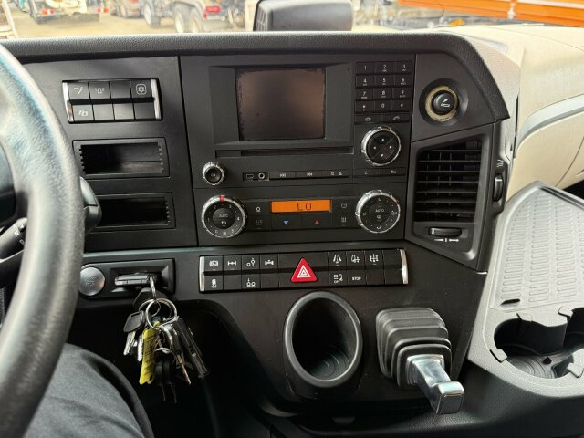 Mercedes-Benz ACTROS 2545 6x2 Pritsche Kran Palfinger PK20001K - Auto s hydraulickou rukou: obrázok 4 Mercedes-Benz ACTROS 2545 6x2 Pritsche Kran Palfinger PK20001K - Auto s hydraulickou rukou: obrázok 4