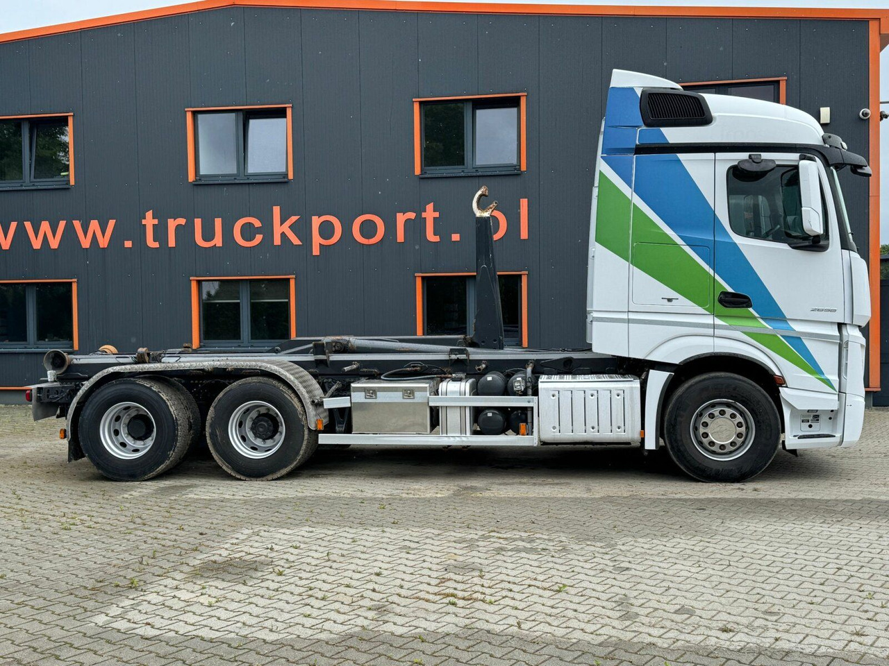 Mercedes-Benz ACTROS 2658 6x2 Abrollkipper MEILLER RK 26.67K - Hákový nosič kontajnerov: obrázok 4 Mercedes-Benz ACTROS 2658 6x2 Abrollkipper MEILLER RK 26.67K - Hákový nosič kontajnerov: obrázok 4