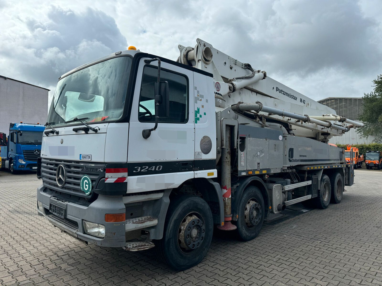 Mercedes-Benz ACTROS 3240 8x4 Betonpumpe PUTZMEISTER BSF 42 M - Autočerpadlo: obrázok 3 Mercedes-Benz ACTROS 3240 8x4 Betonpumpe PUTZMEISTER BSF 42 M - Autočerpadlo: obrázok 3