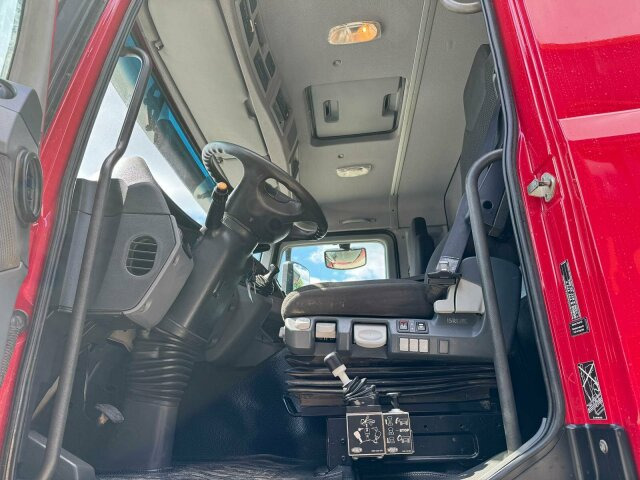 Mercedes-Benz ACTROS 4144 8x6 EURO5 Kipper mit Bordmatik - Sklápač: obrázok 5 Mercedes-Benz ACTROS 4144 8x6 EURO5 Kipper mit Bordmatik - Sklápač: obrázok 5