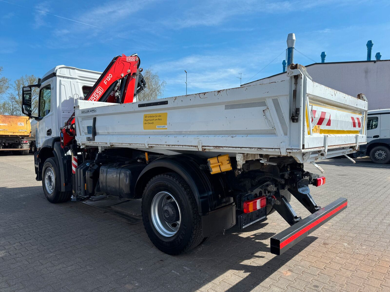 Mercedes-Benz AROCS 1832 4x2 Euro 6 Kipper Kran FASSI F120FB - Auto s hydraulickou rukou: obrázok 5 Mercedes-Benz AROCS 1832 4x2 Euro 6 Kipper Kran FASSI F120FB - Auto s hydraulickou rukou: obrázok 5