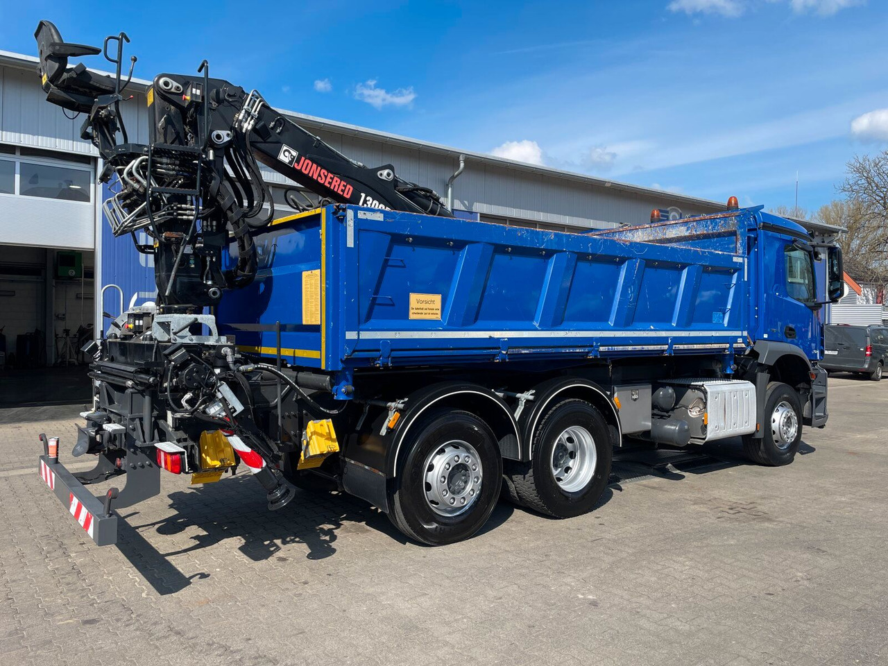 Mercedes-Benz AROCS 2536 6x2*4 Kipper Kran HIAB - Auto s hydraulickou rukou: obrázok 3 Mercedes-Benz AROCS 2536 6x2*4 Kipper Kran HIAB - Auto s hydraulickou rukou: obrázok 3