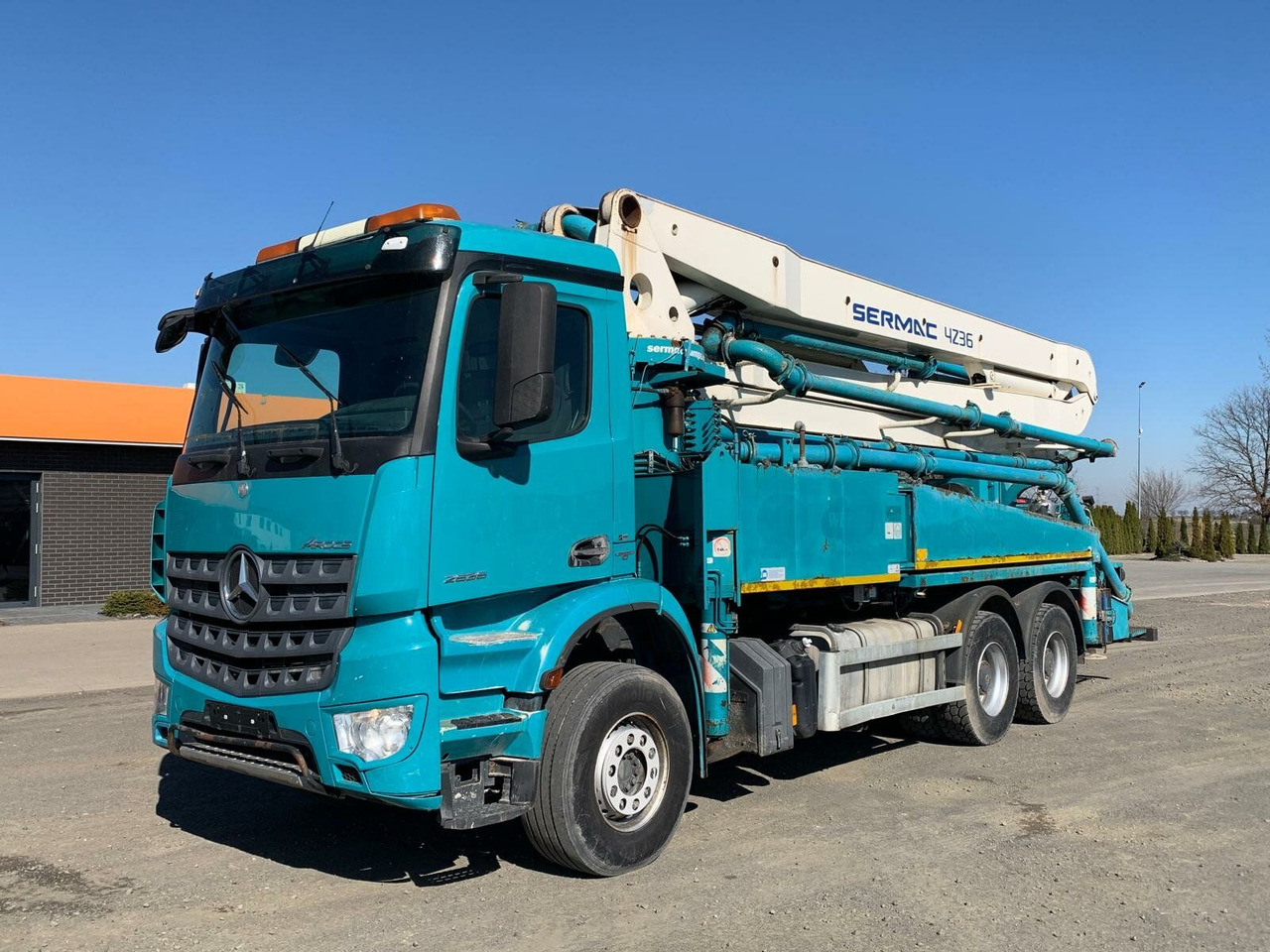 Mercedes-Benz AROCS 2636 6x4 Euro 6 Betonpumpe SERMAC 4Z36 - Autočerpadlo: obrázok 1 Mercedes-Benz AROCS 2636 6x4 Euro 6 Betonpumpe SERMAC 4Z36 - Autočerpadlo: obrázok 1