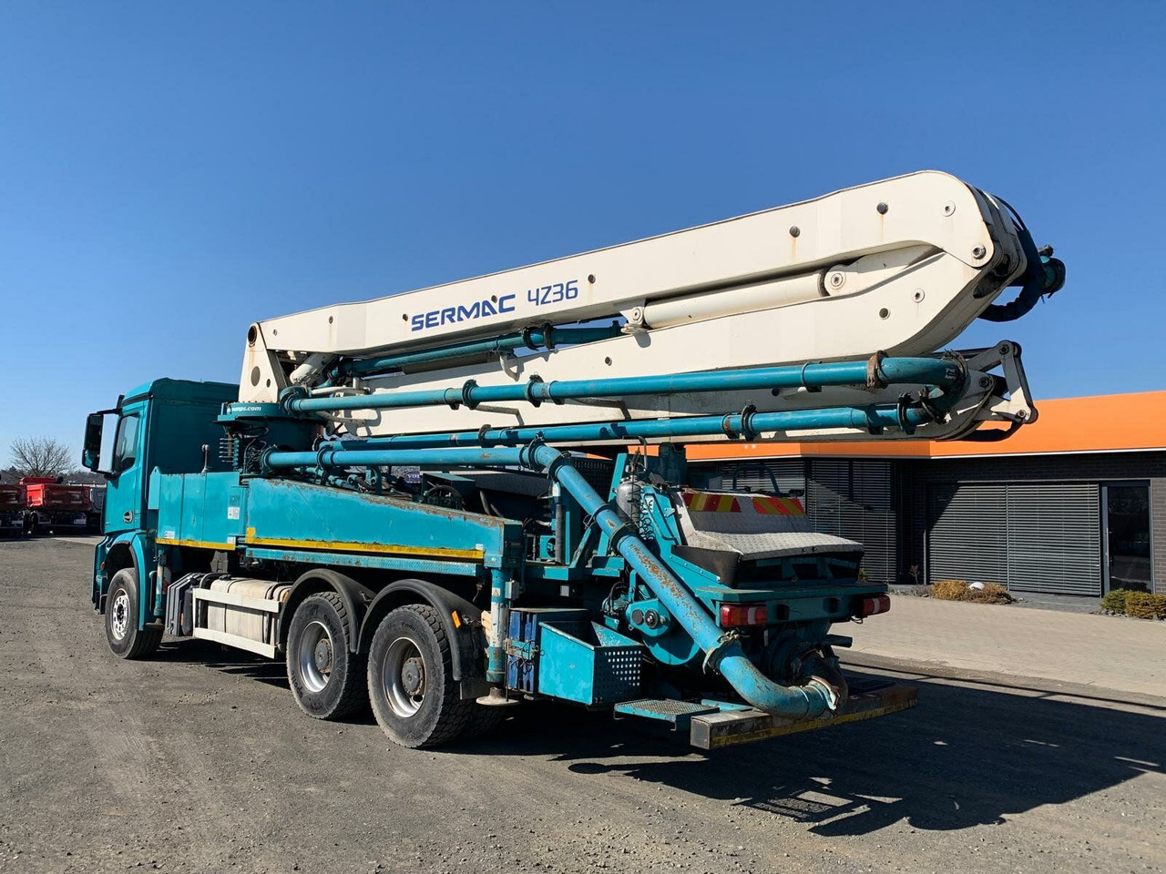 Mercedes-Benz AROCS 2636 6x4 Euro 6 Betonpumpe SERMAC 4Z36 - Autočerpadlo: obrázok 3 Mercedes-Benz AROCS 2636 6x4 Euro 6 Betonpumpe SERMAC 4Z36 - Autočerpadlo: obrázok 3
