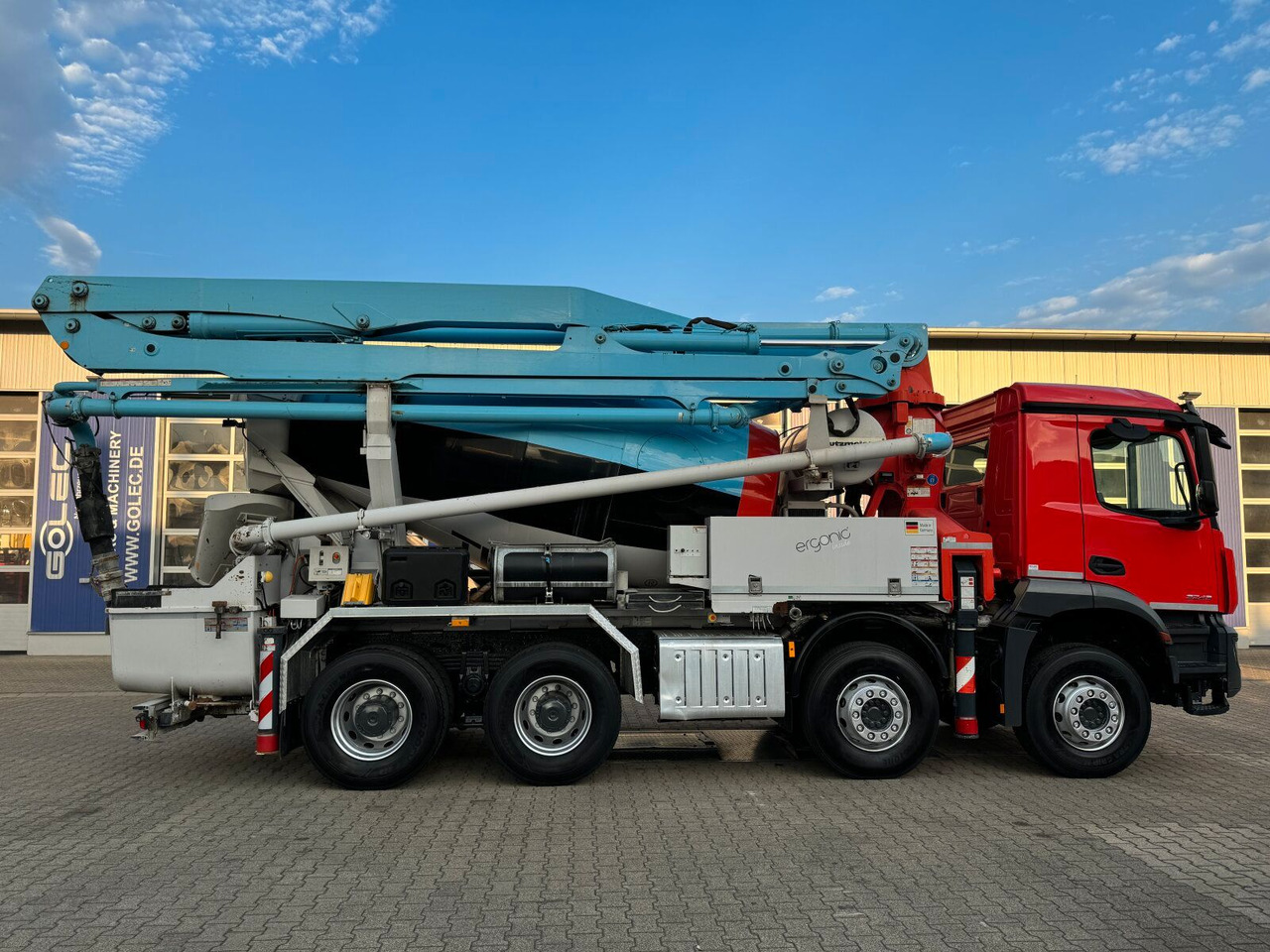 Mercedes-Benz AROCS 3243 8x4 Euro 6 Pumi Putzmeister TMM 24-3 - Domiešavač: obrázok 4 Mercedes-Benz AROCS 3243 8x4 Euro 6 Pumi Putzmeister TMM 24-3 - Domiešavač: obrázok 4