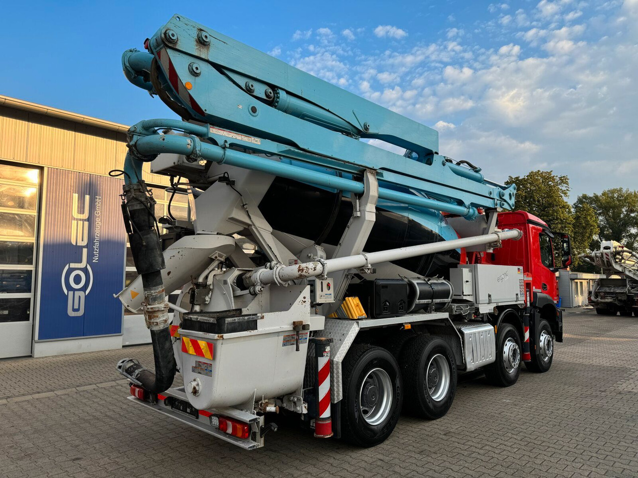 Mercedes-Benz AROCS 3243 8x4 Euro 6 Pumi Putzmeister TMM 24-3 - Domiešavač: obrázok 5 Mercedes-Benz AROCS 3243 8x4 Euro 6 Pumi Putzmeister TMM 24-3 - Domiešavač: obrázok 5