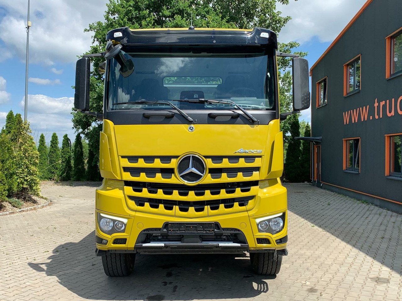 Mercedes-Benz AROCS 3248 8x4 Euro 6 Meiller Kipper Bordmatik - Sklápač: obrázok 2 Mercedes-Benz AROCS 3248 8x4 Euro 6 Meiller Kipper Bordmatik - Sklápač: obrázok 2