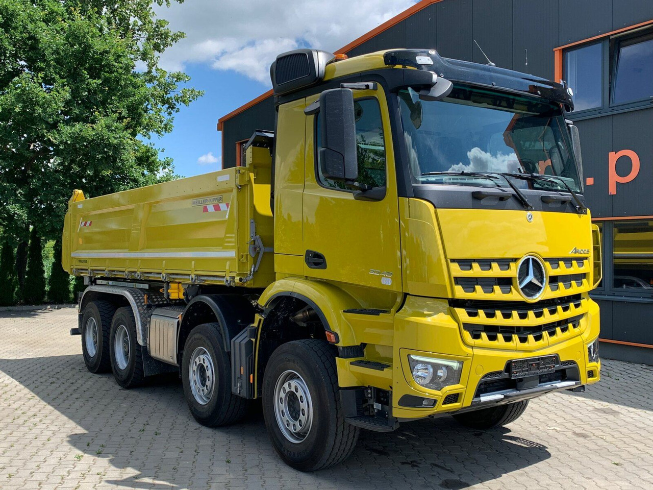 Mercedes-Benz AROCS 3248 8x4 Euro 6 Meiller Kipper Bordmatik - Sklápač: obrázok 3 Mercedes-Benz AROCS 3248 8x4 Euro 6 Meiller Kipper Bordmatik - Sklápač: obrázok 3