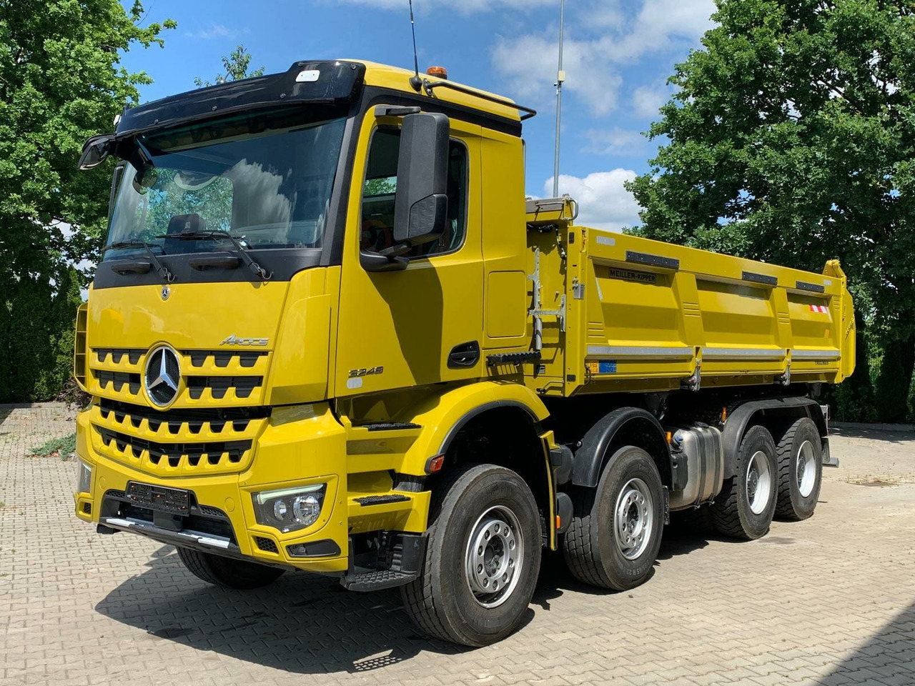 Mercedes-Benz AROCS 3248 8x4 Euro 6 Meiller Kipper Bordmatik - Sklápač: obrázok 1 Mercedes-Benz AROCS 3248 8x4 Euro 6 Meiller Kipper Bordmatik - Sklápač: obrázok 1