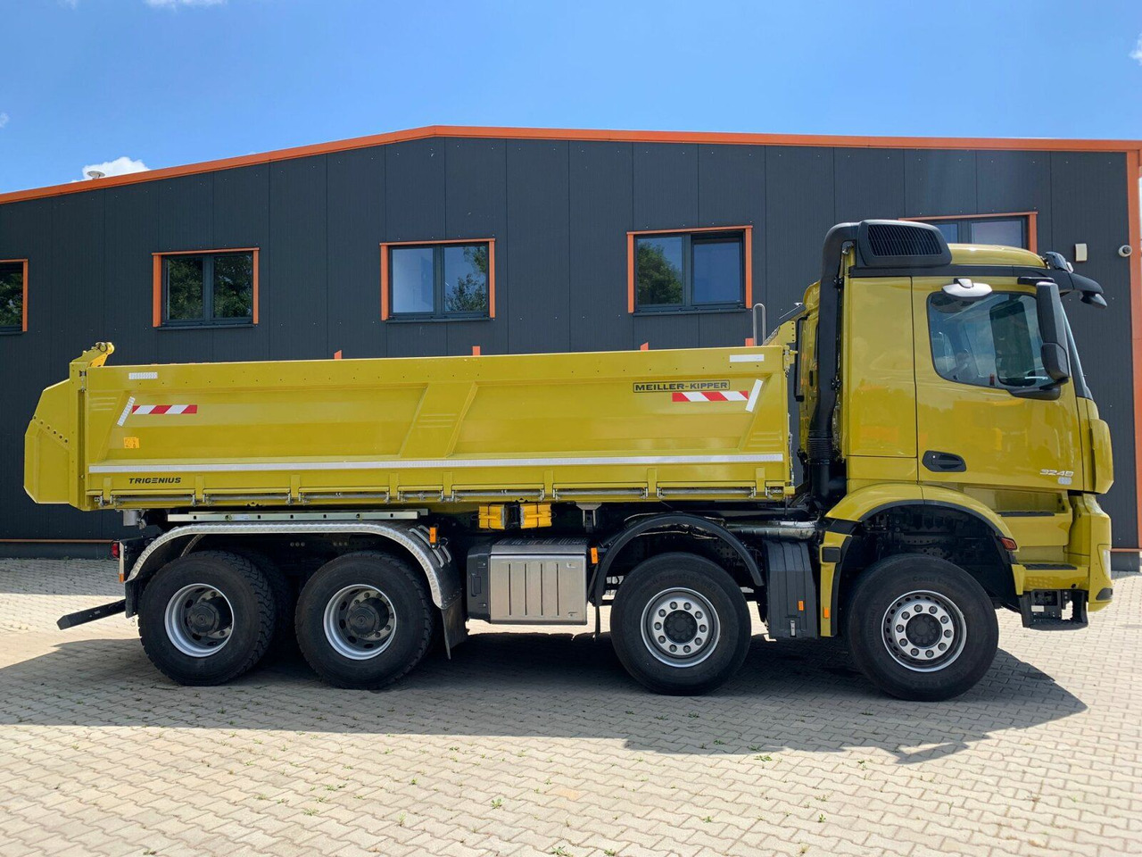 Mercedes-Benz AROCS 3248 8x4 Euro 6 Meiller Kipper Bordmatik - Sklápač: obrázok 4 Mercedes-Benz AROCS 3248 8x4 Euro 6 Meiller Kipper Bordmatik - Sklápač: obrázok 4