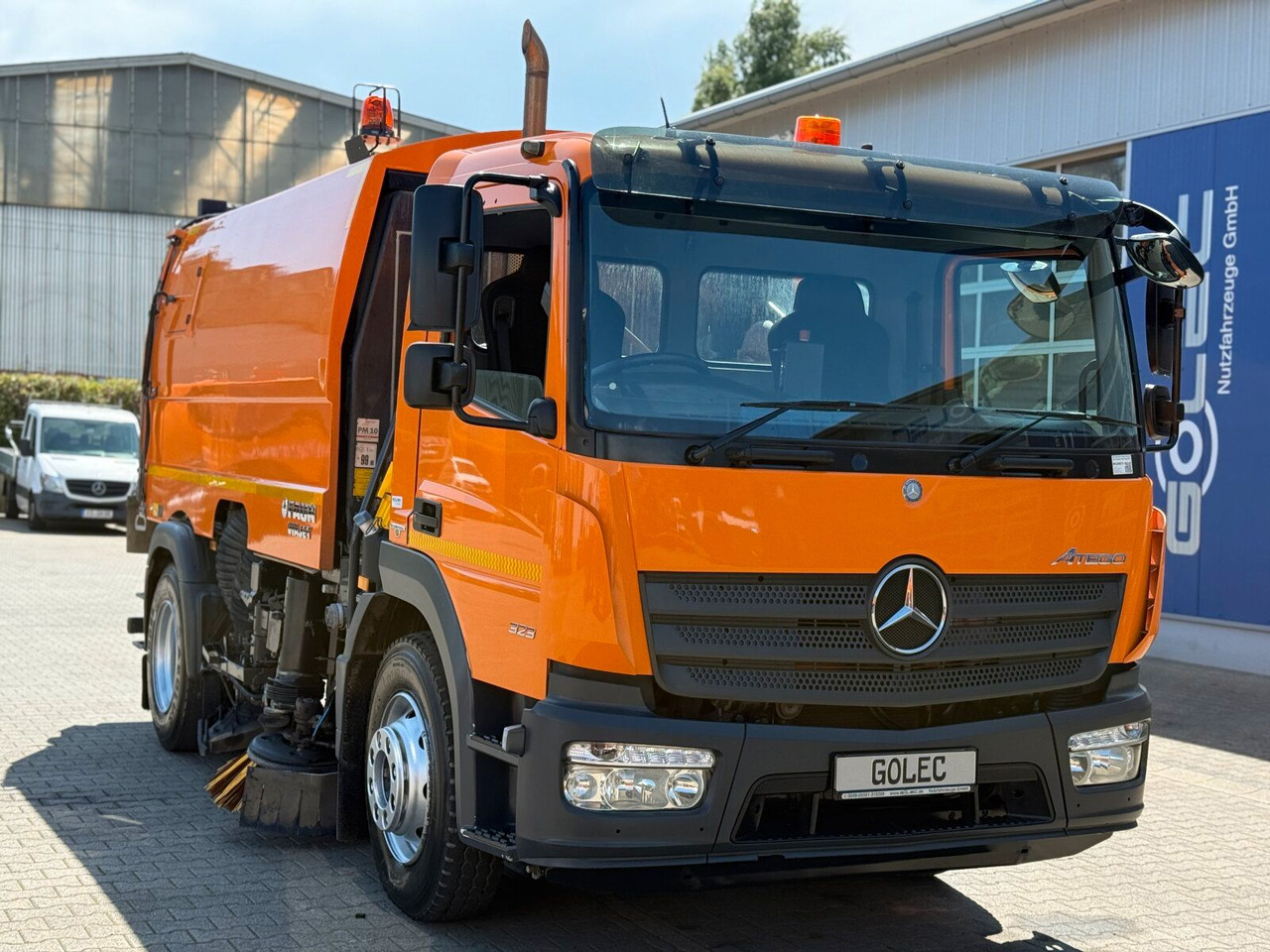 Mercedes-Benz ATEGO 1323 4x2 Kehrmaschine FAUN Viajet 6R/H - Zametacie vozidlo: obrázok 1 Mercedes-Benz ATEGO 1323 4x2 Kehrmaschine FAUN Viajet 6R/H - Zametacie vozidlo: obrázok 1