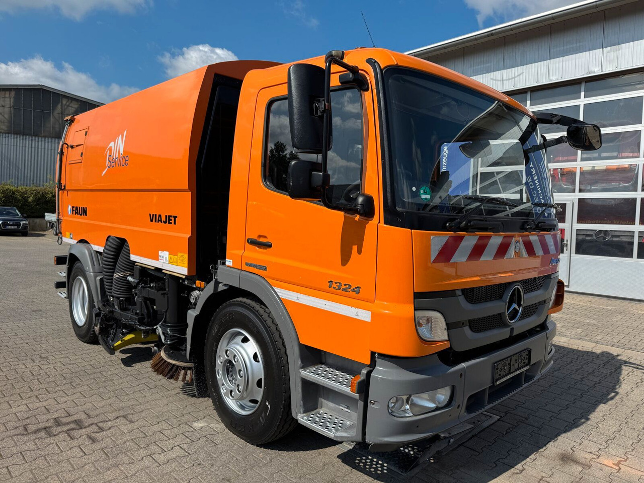 Mercedes-Benz ATEGO 1324 4x2 Kehrmaschine FAUN Viajet 6R/H - Zametacie vozidlo: obrázok 1 Mercedes-Benz ATEGO 1324 4x2 Kehrmaschine FAUN Viajet 6R/H - Zametacie vozidlo: obrázok 1