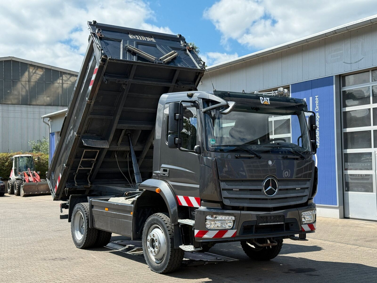 Mercedes-Benz ATEGO 1530 4x4 Euro 6 Meiller Kipper - Sklápač: obrázok 2 Mercedes-Benz ATEGO 1530 4x4 Euro 6 Meiller Kipper - Sklápač: obrázok 2