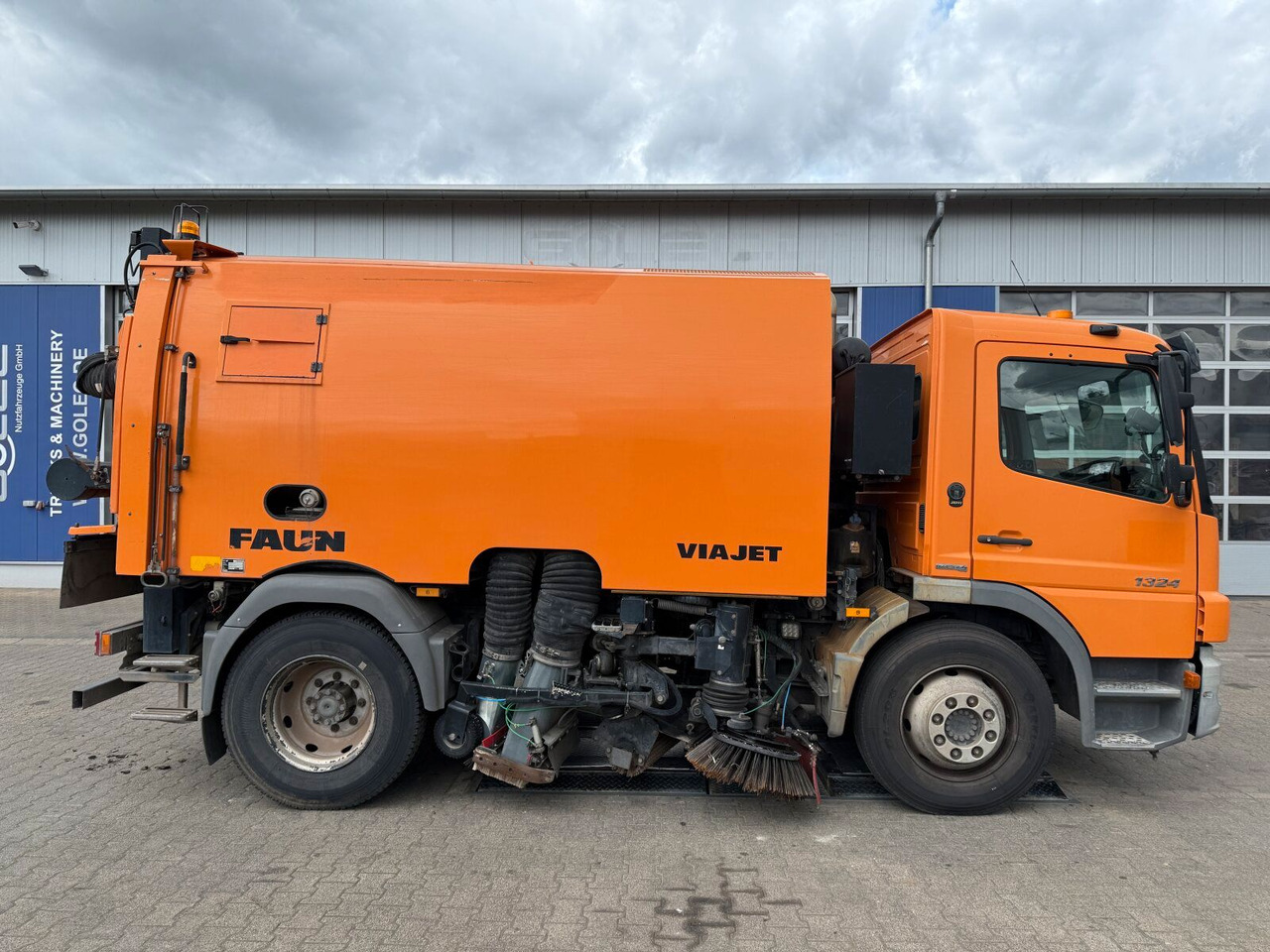 Mercedes-Benz Atego 1324 4x2 Kehrmaschine Viajet 6R/L - Zametacie vozidlo: obrázok 2 Mercedes-Benz Atego 1324 4x2 Kehrmaschine Viajet 6R/L - Zametacie vozidlo: obrázok 2