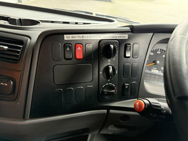 Mercedes-Benz Atego Kehrmaschine BUCHER CITYFANT 5000 - Zametacie vozidlo: obrázok 5 Mercedes-Benz Atego Kehrmaschine BUCHER CITYFANT 5000 - Zametacie vozidlo: obrázok 5